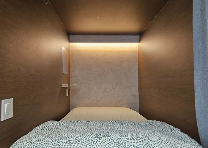 Hotel a capsule Solo Myeongdong *